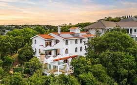 La Casa Blanca - Emmarentia, Johannesburg